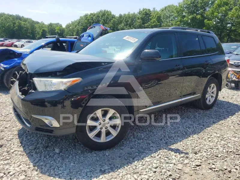 2013 Toyota Highlander фото