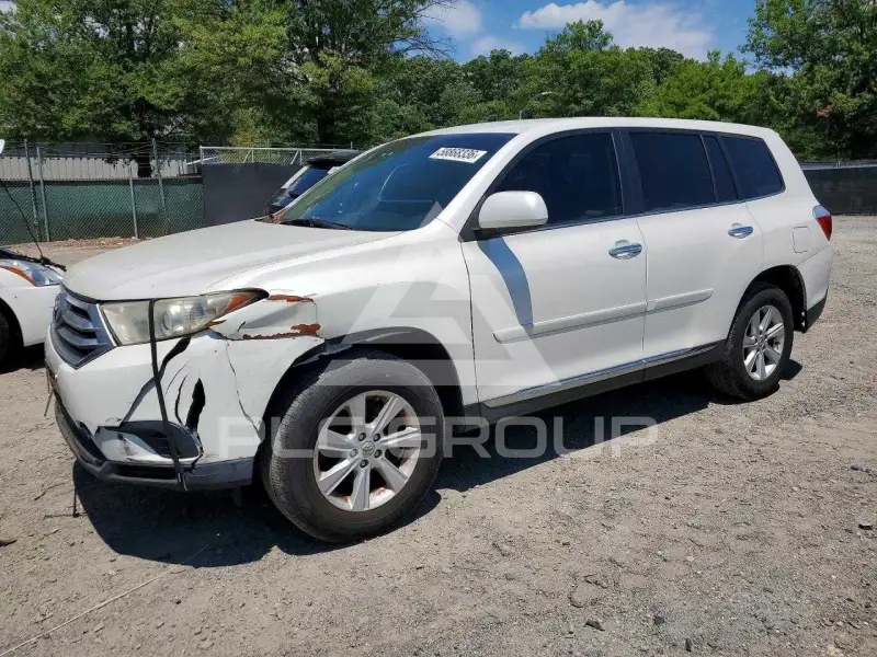 2013 Toyota Highlander фото