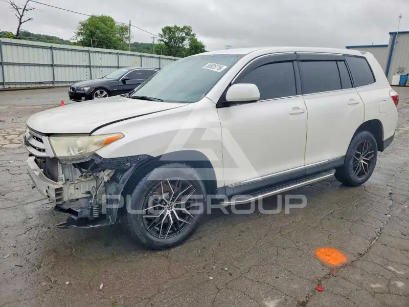 2013 Toyota Highlander photo