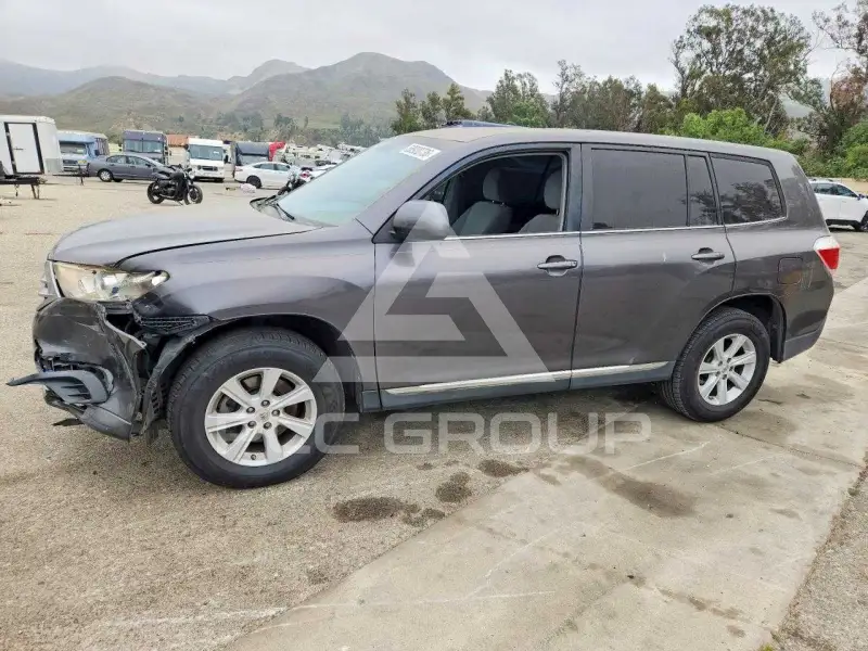 2013 Toyota Highlander фото