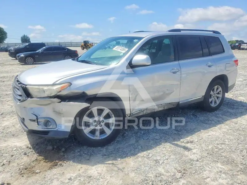 2013 Toyota Highlander фото