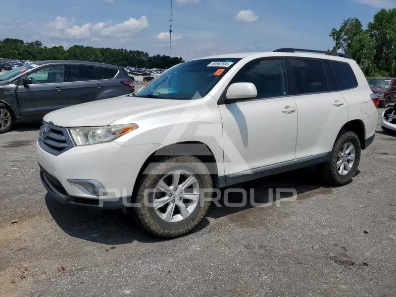 2013 Toyota Highlander фото