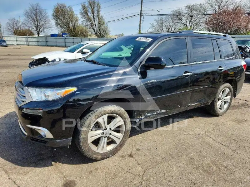 2013 Toyota Highlander photo