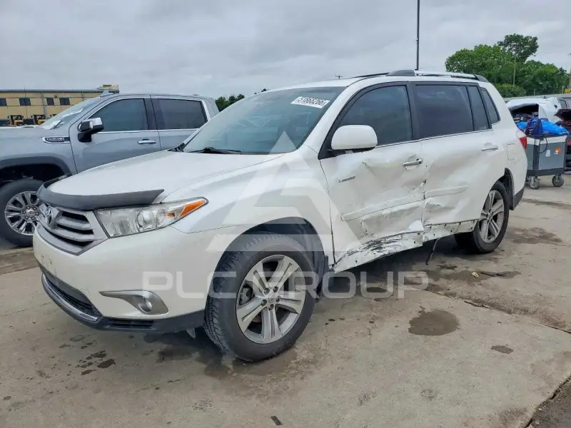 2013 Toyota Highlander фото