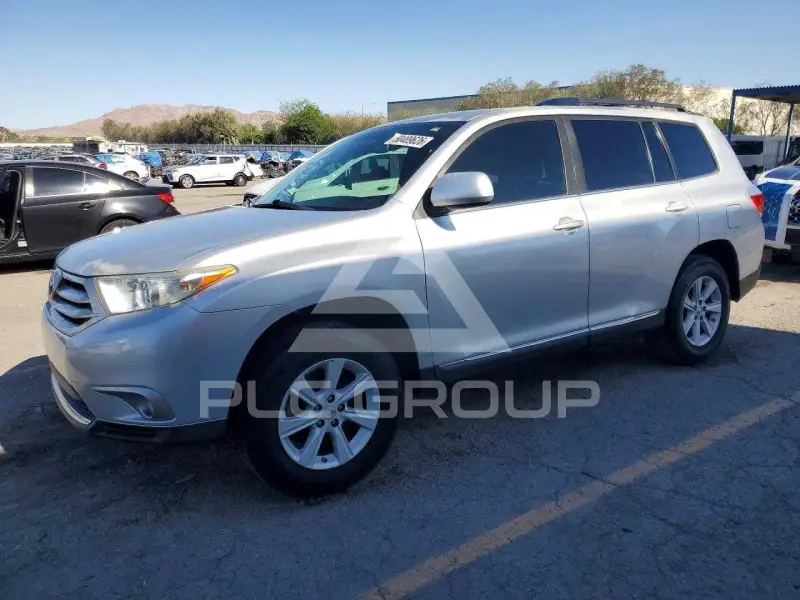 2013 Toyota Highlander фото