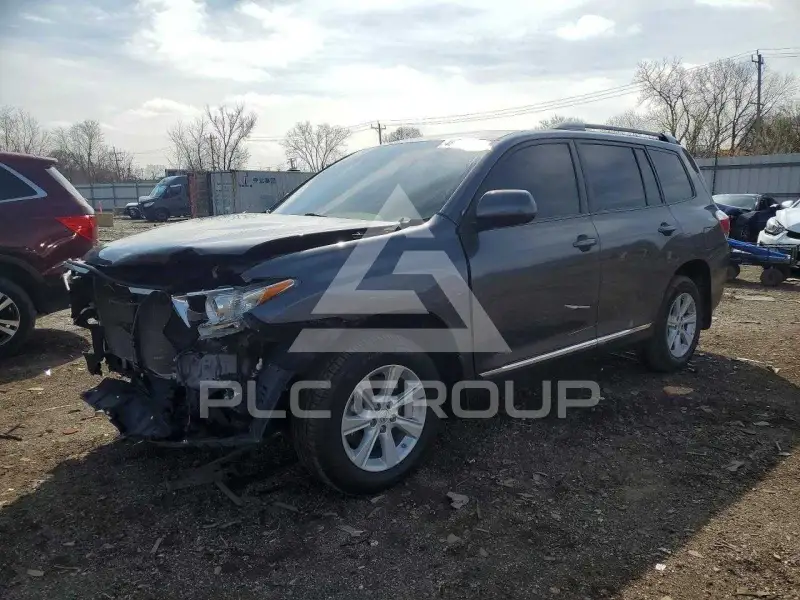 2013 Toyota Highlander фото