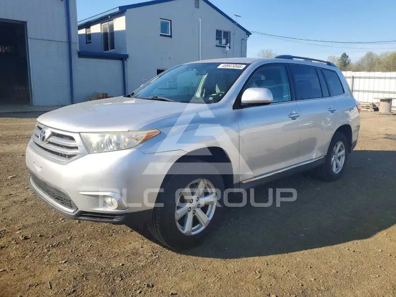 2013 Toyota Highlander фото
