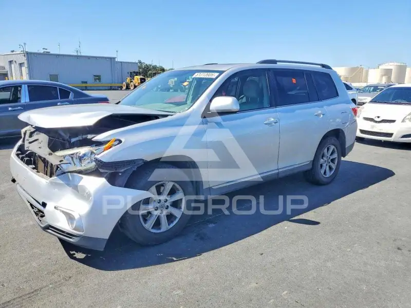 2013 Toyota Highlander photo