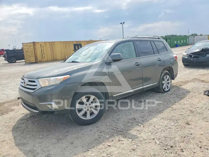 2013 Toyota Highlander фото