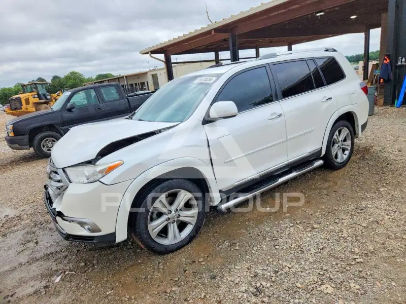 2013 Toyota Highlander фото