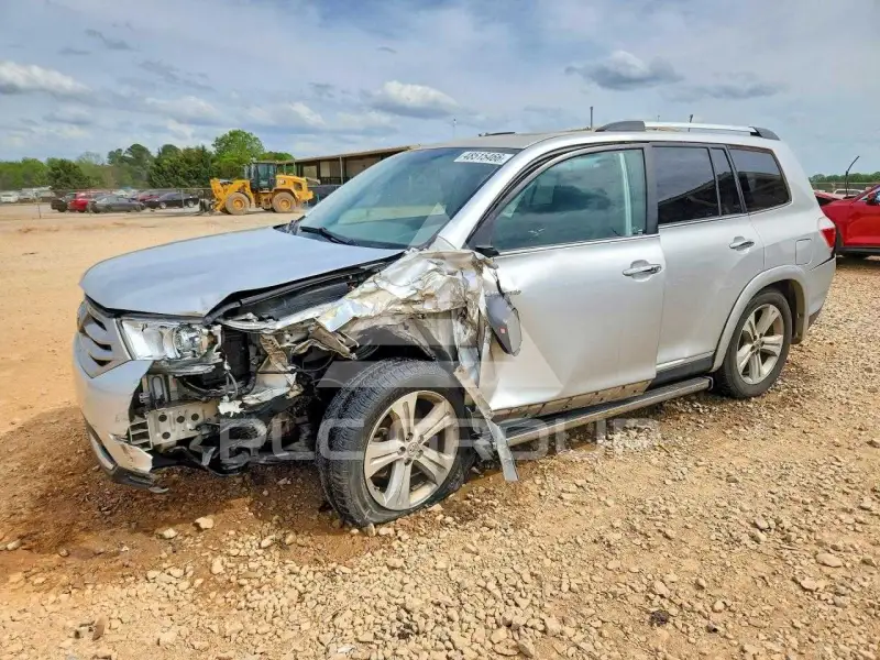 2013 Toyota Highlander фото