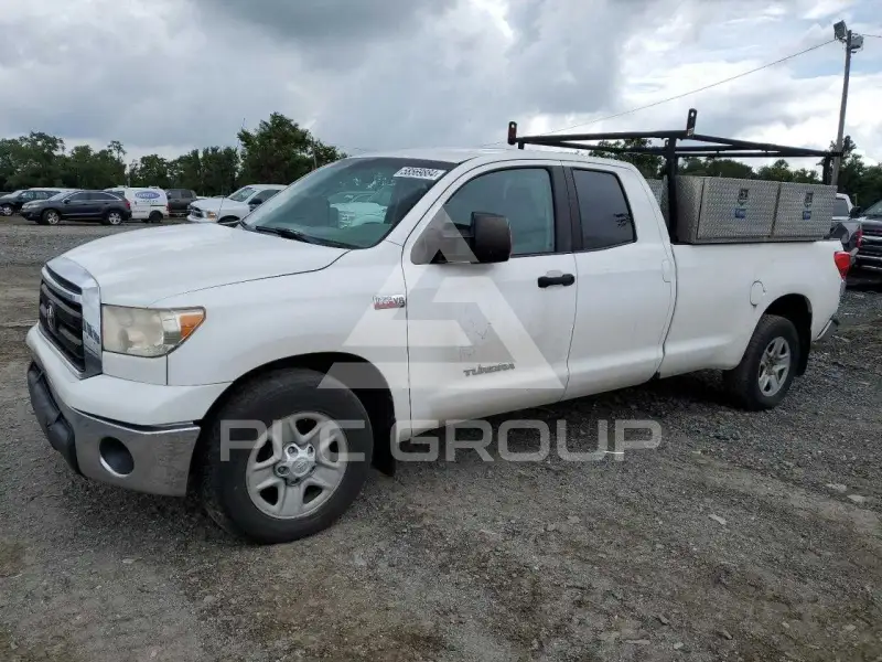 2013 Toyota TUNDRA фото