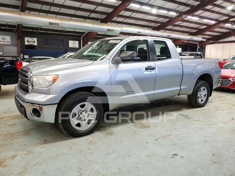 2013 Toyota TUNDRA фото