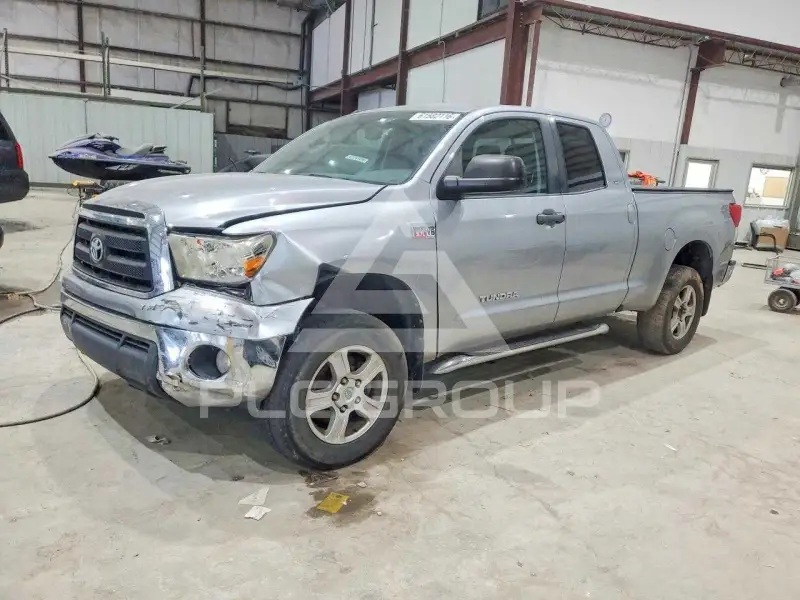 2013 Toyota TUNDRA фото