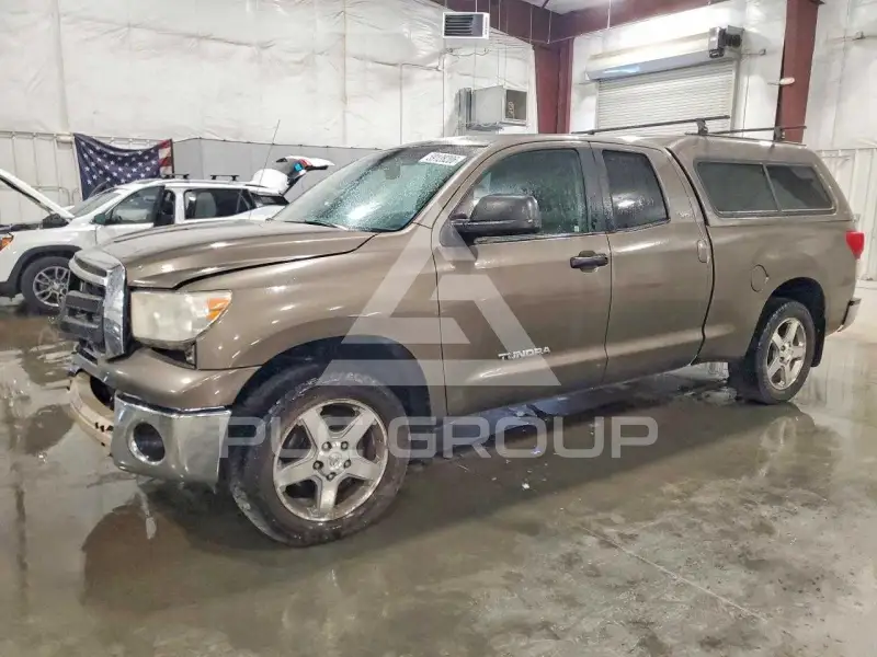 2013 Toyota TUNDRA фото
