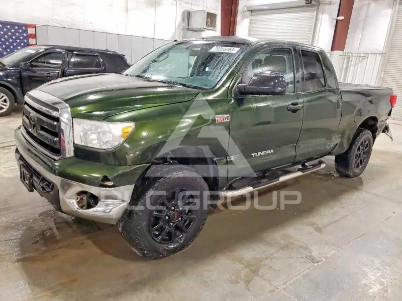 2013 Toyota TUNDRA photo