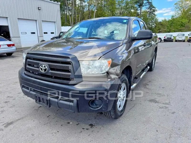 2013 Toyota TUNDRA photo