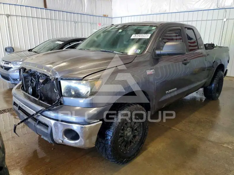 2013 Toyota TUNDRA фото