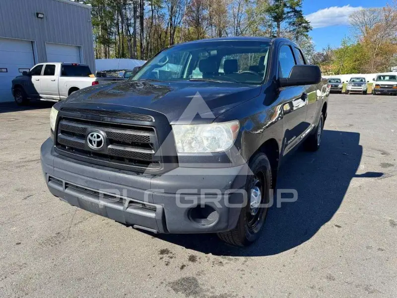 2013 Toyota TUNDRA photo