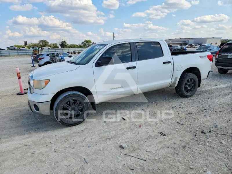 2013 Toyota TUNDRA photo