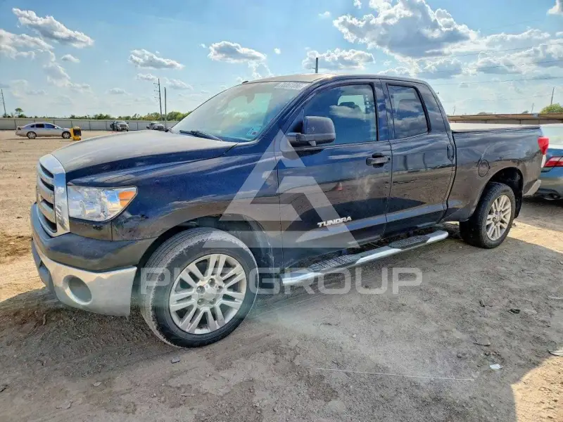 2013 Toyota TUNDRA photo