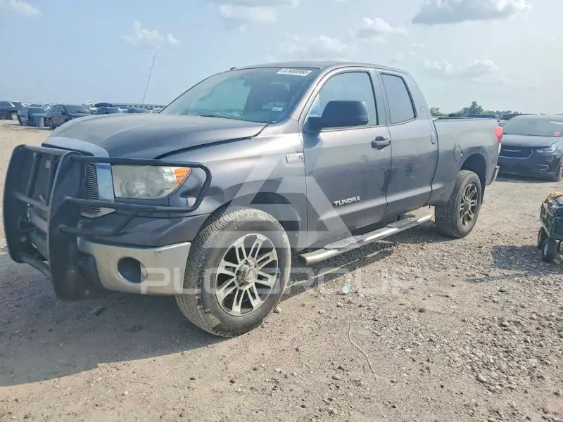 2013 Toyota TUNDRA фото