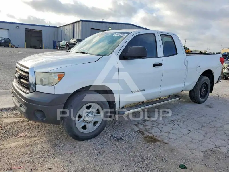 2013 Toyota TUNDRA фото