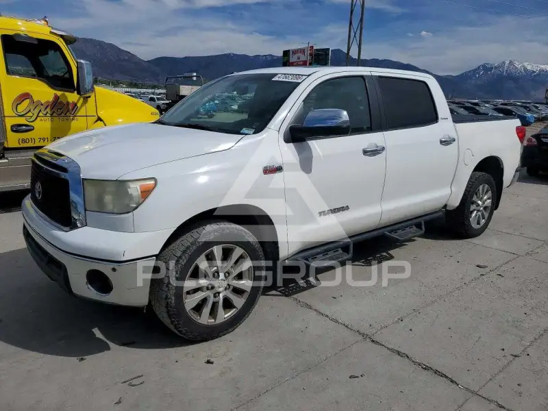 2013 Toyota TUNDRA фото