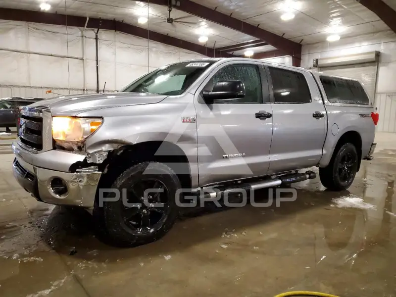2013 Toyota TUNDRA photo
