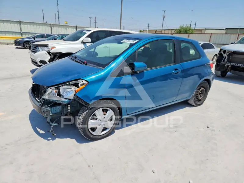 2013 Toyota YARIS фото