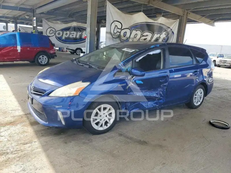 2013 Toyota PRIUS фото
