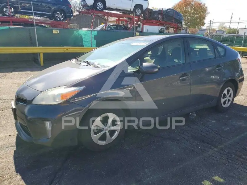2013 Toyota PRIUS photo
