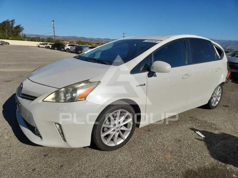2013 Toyota PRIUS фото