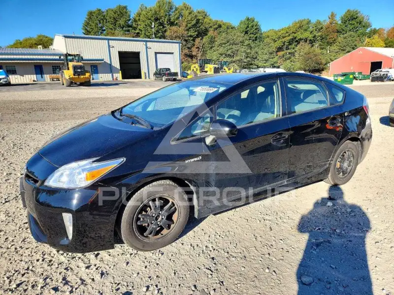 2013 Toyota PRIUS фото
