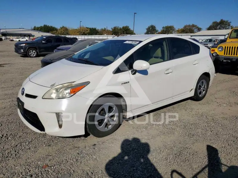 2013 Toyota PRIUS photo