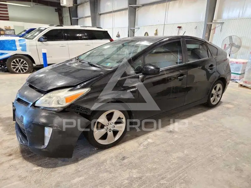 2013 Toyota PRIUS фото