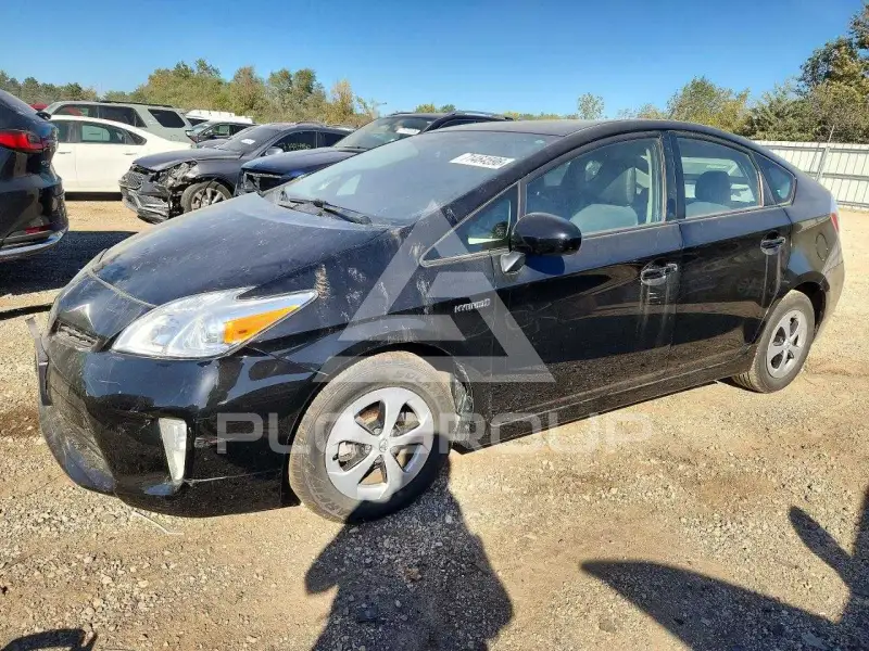 2013 Toyota PRIUS фото