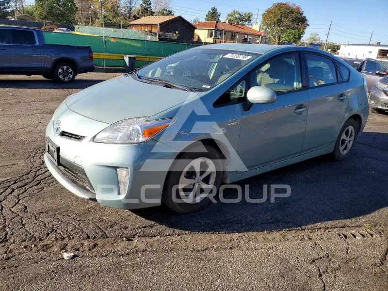 2013 Toyota PRIUS фото