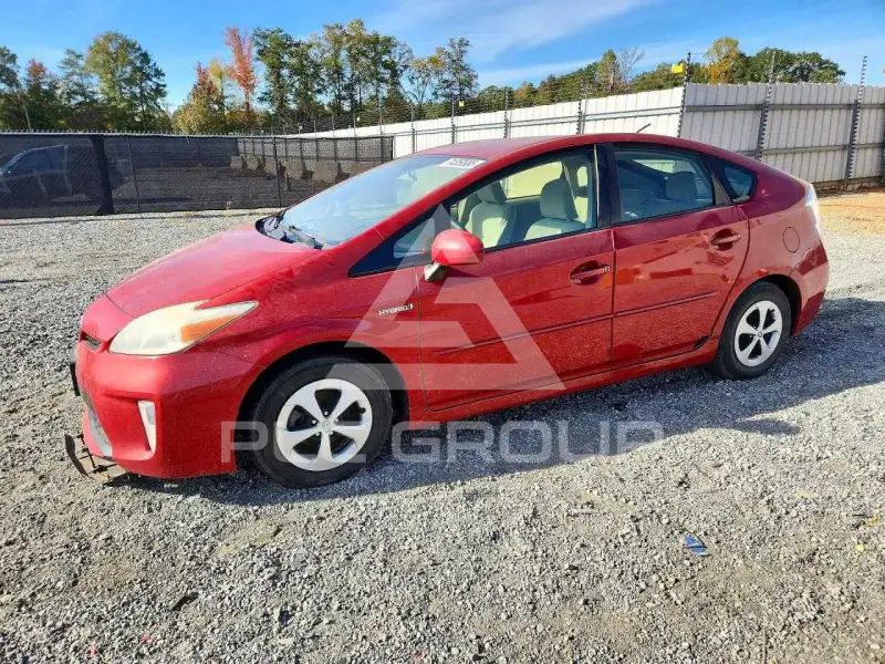 2013 Toyota PRIUS фото