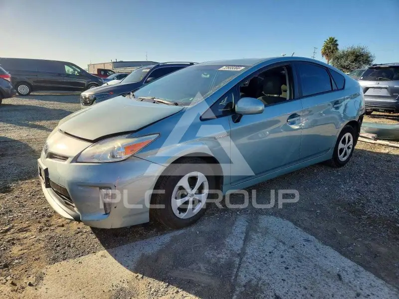 2013 Toyota PRIUS фото