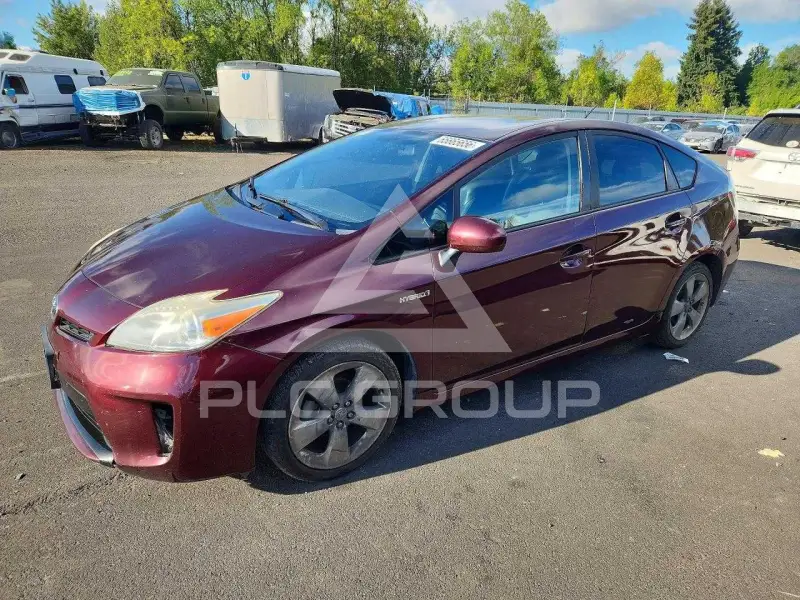 2013 Toyota PRIUS фото
