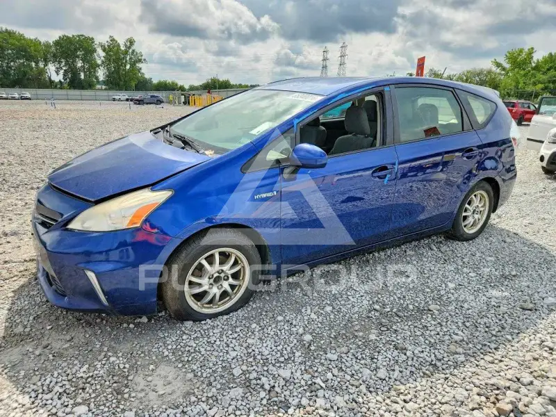 2013 Toyota PRIUS фото