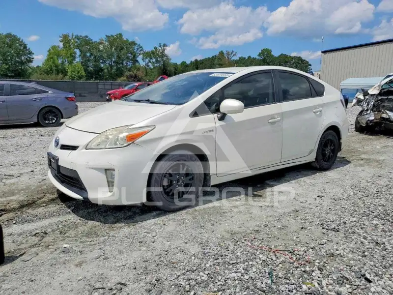 2013 Toyota PRIUS photo