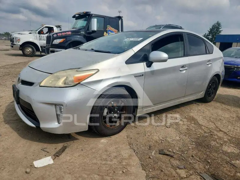 2013 Toyota PRIUS фото