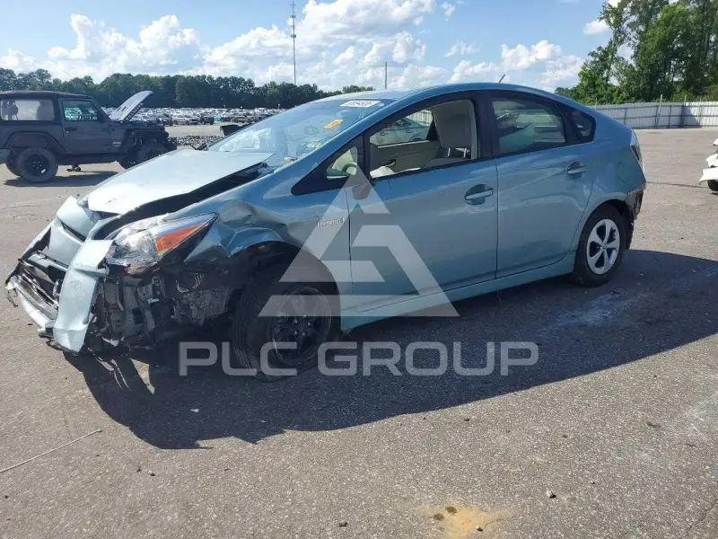 2013 Toyota PRIUS фото
