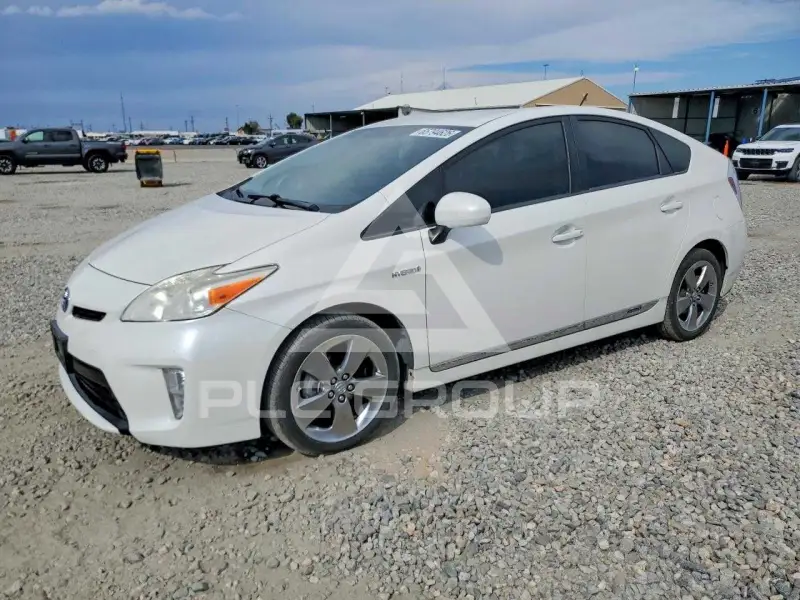 2013 Toyota PRIUS фото