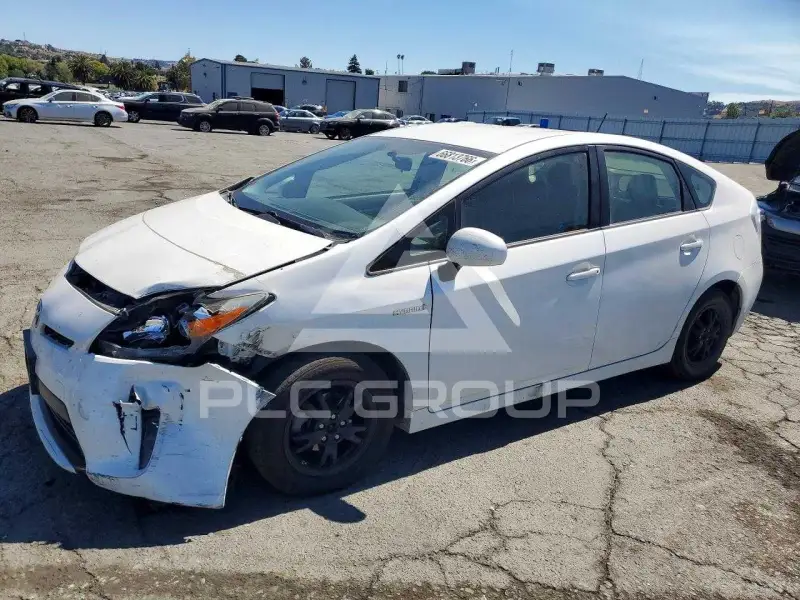 2013 Toyota PRIUS фото