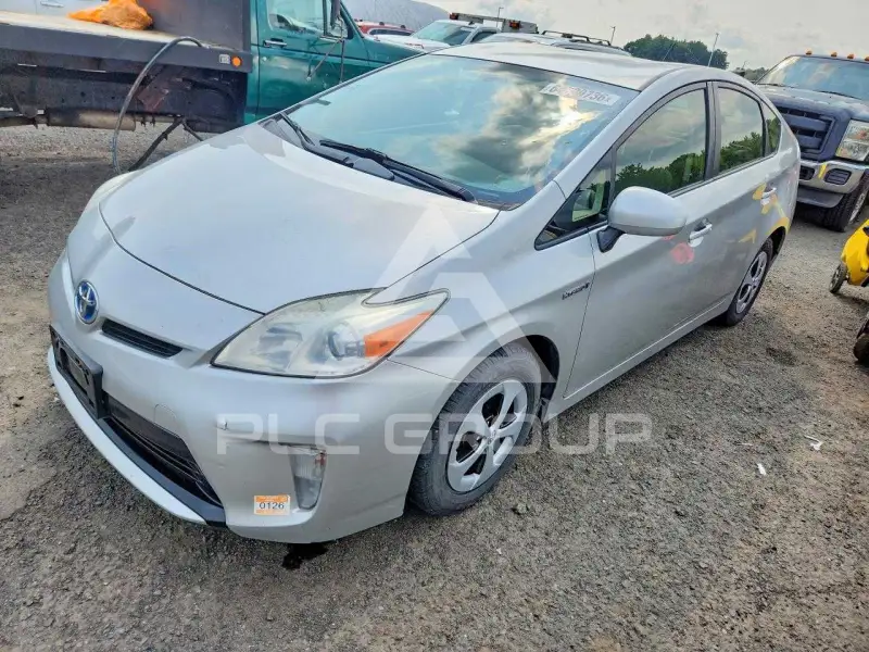 2013 Toyota PRIUS фото
