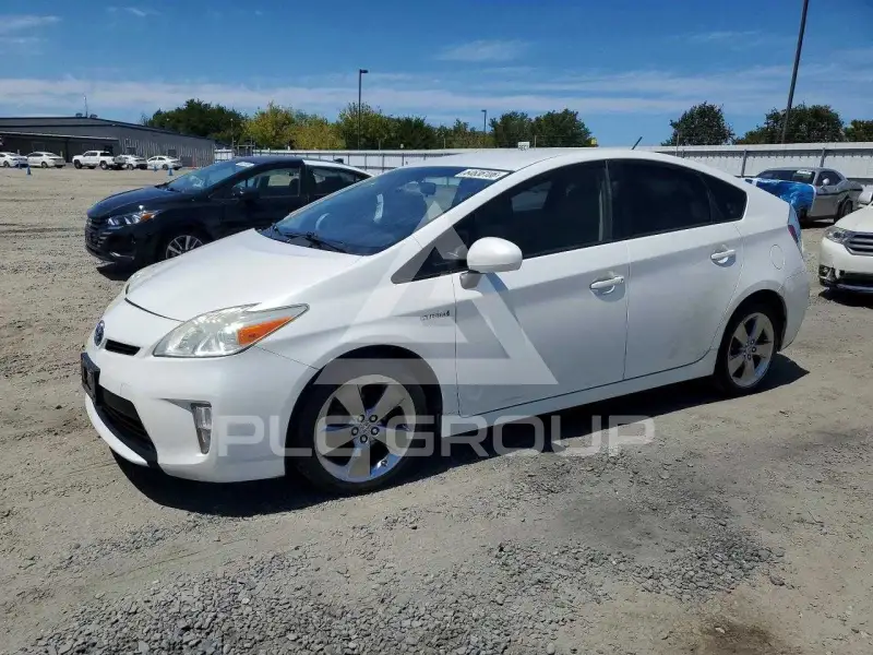 2013 Toyota PRIUS photo