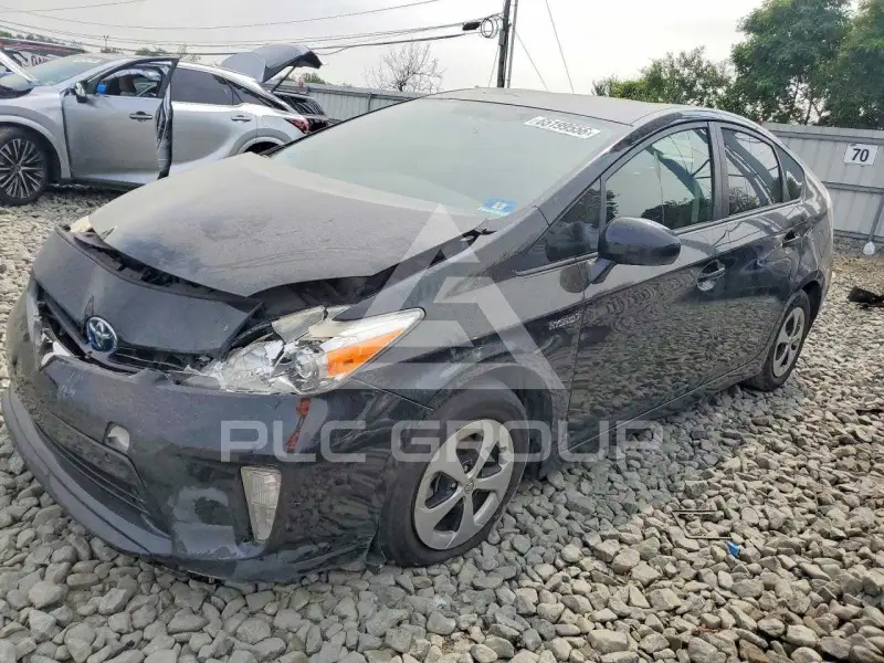 2013 Toyota PRIUS photo